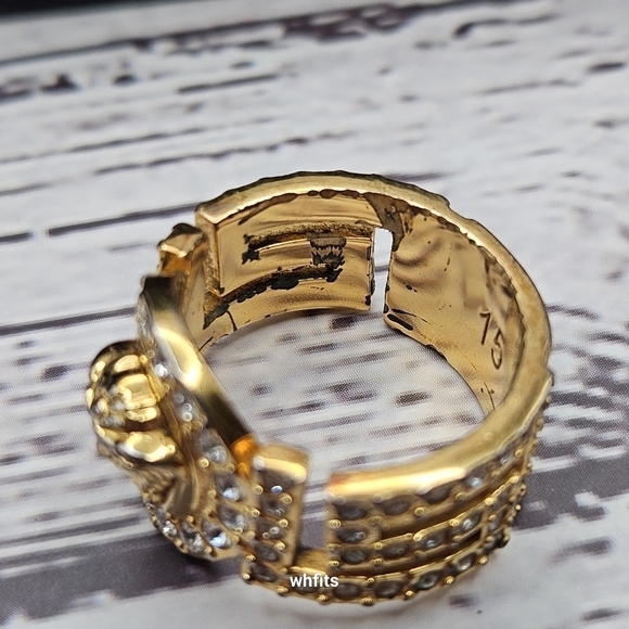Vintage Versace Medusa gold tone and Rhinestone Ring with original box and tag - Picture 5 of 7